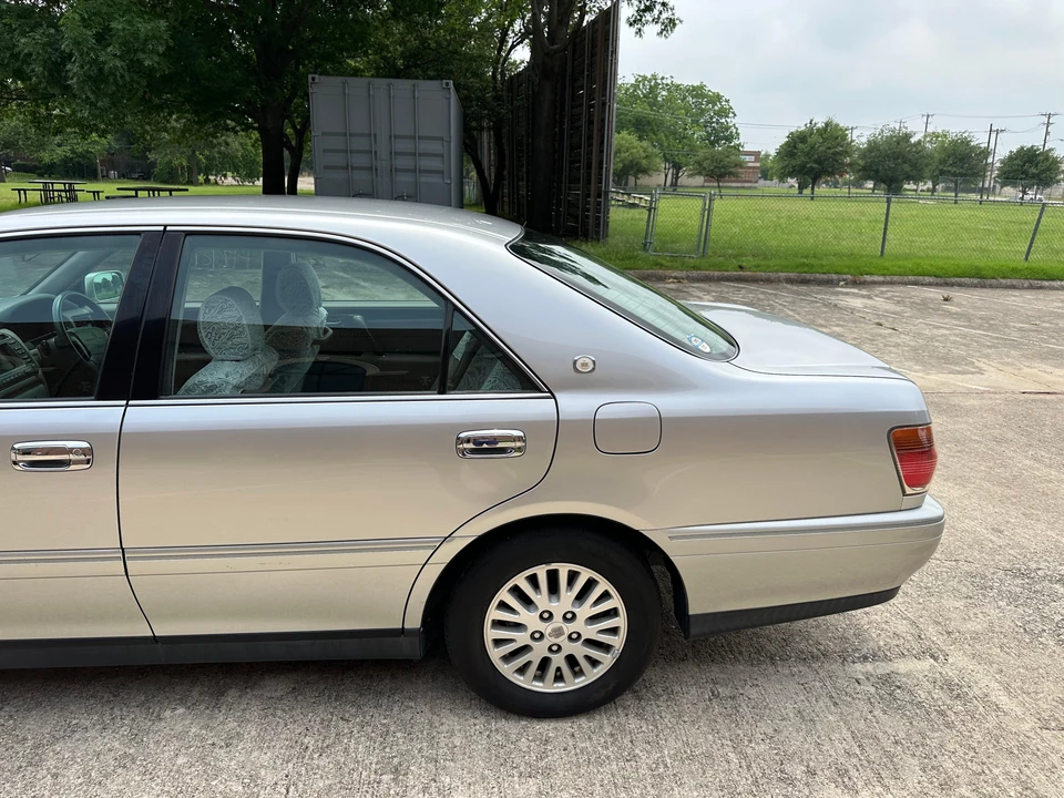 2000 Toyota Crown 10th Gen - Image 16 of 31