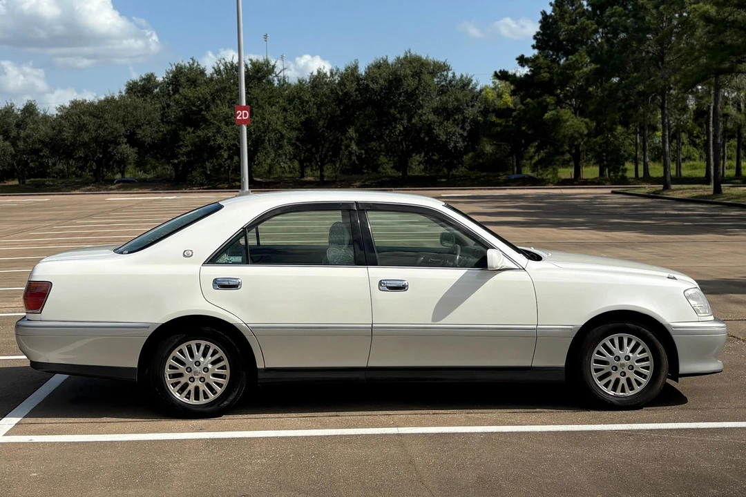 2000 Toyota Crown 10th Gen - Image 3 of 31