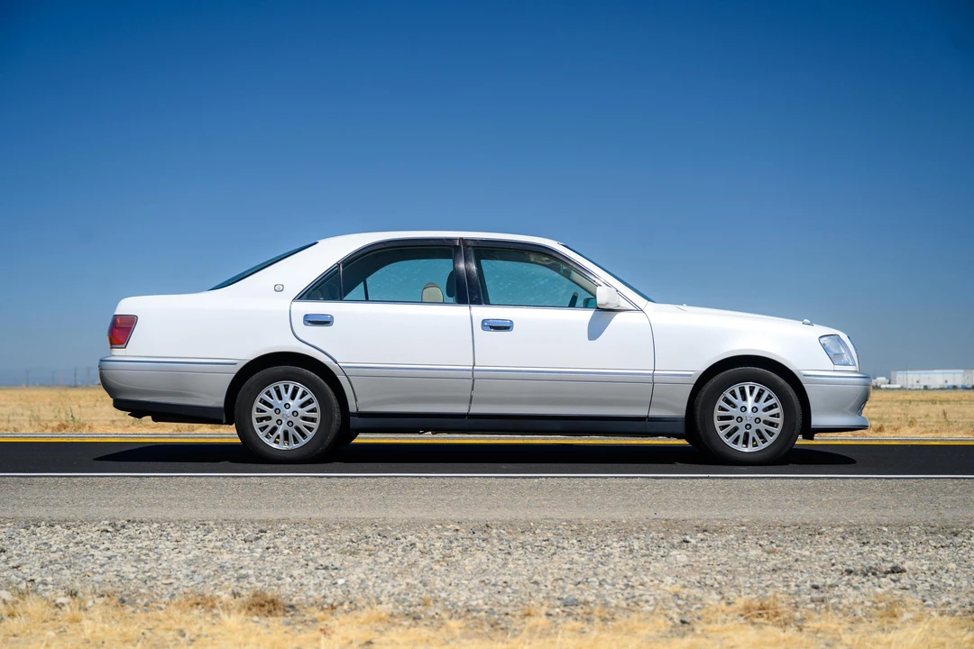 2000 Toyota Crown 12th Gen - Image 14 of 31