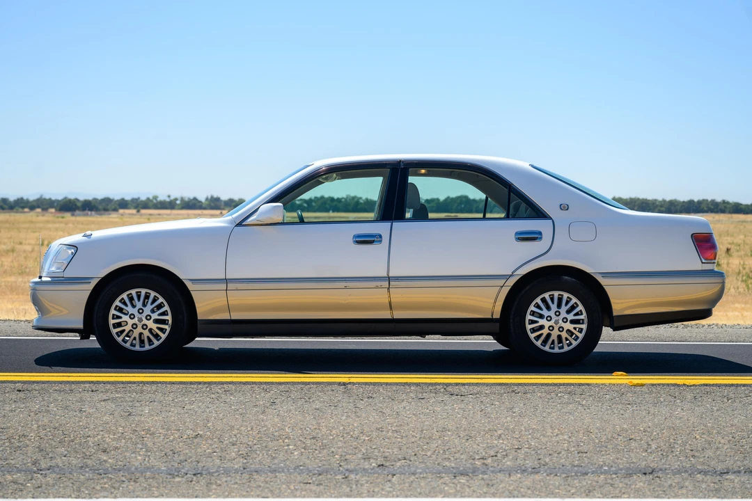 2000 Toyota Crown 12th Gen - Image 3 of 31