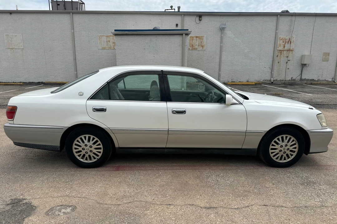 2000 Toyota Crown 10th Gen - Image 3 of 31