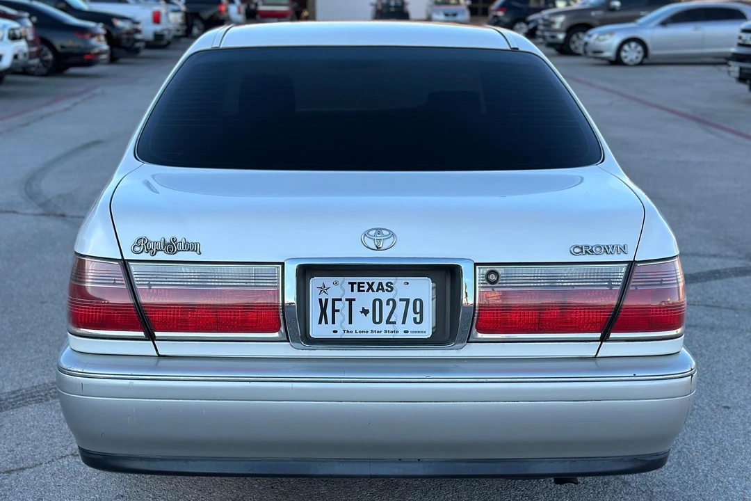 2000 Toyota Crown - Image 5 of 31