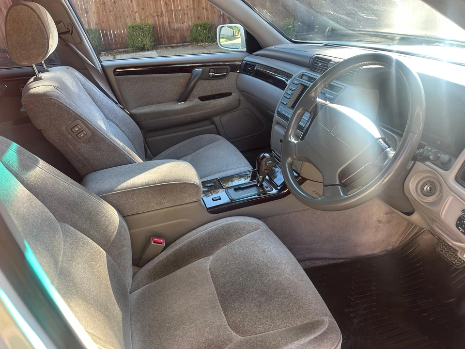 2000 Toyota Crown - Image 29 of 31