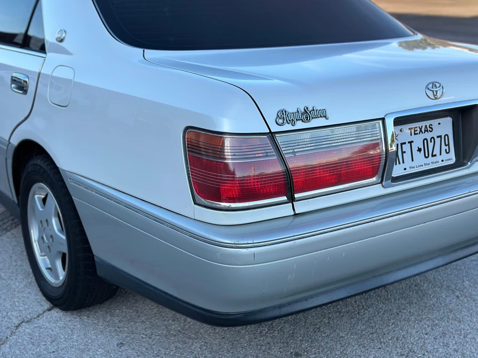 2000 Toyota Crown - Image 17 of 31