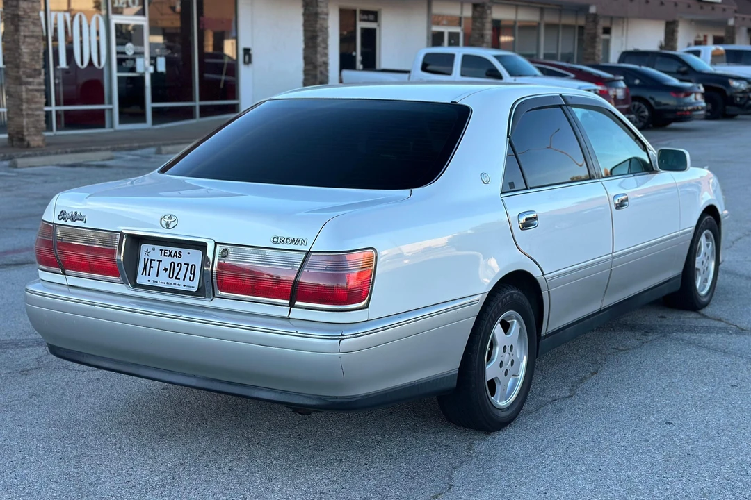 2000 Toyota Crown - Image 4 of 31