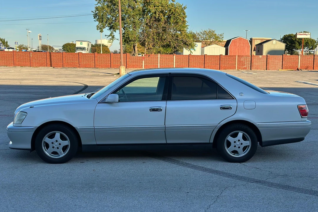 2000 Toyota Crown - Image 3 of 31