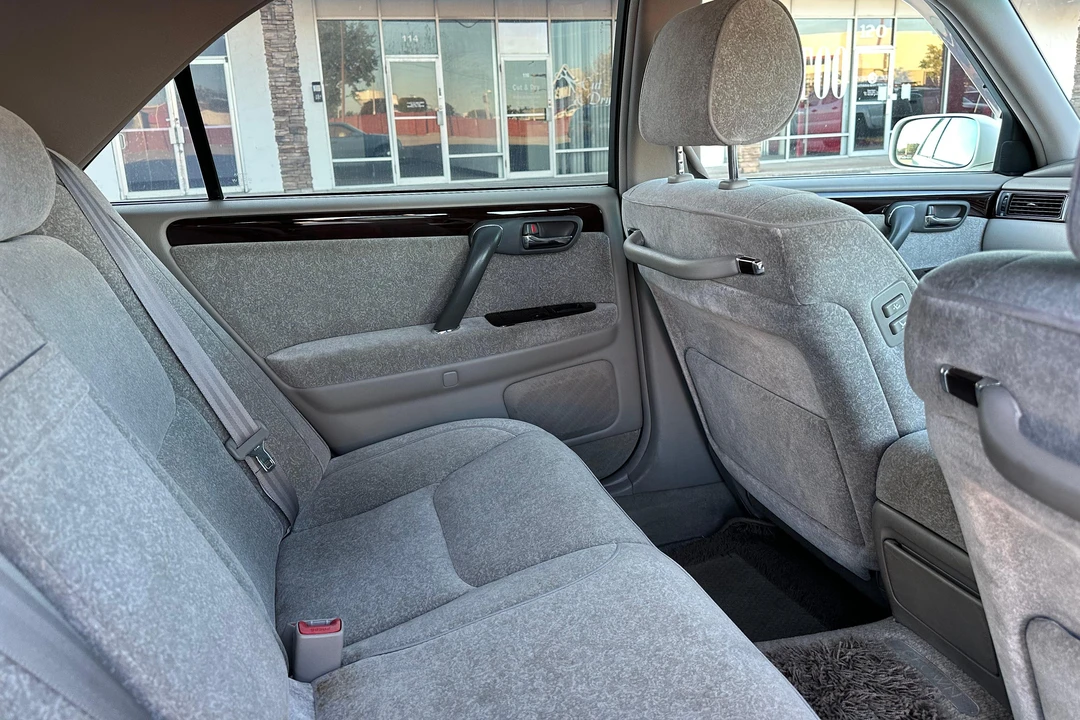 2000 Toyota Crown - Image 27 of 31