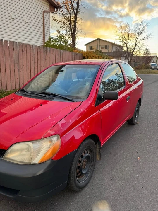 2000 Toyota Echo - Image 2 of 11