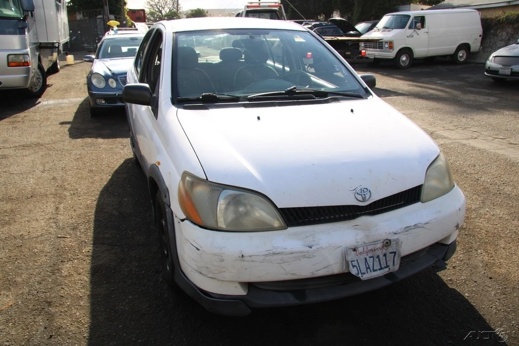 2000 Toyota Echo - Image 11 of 21