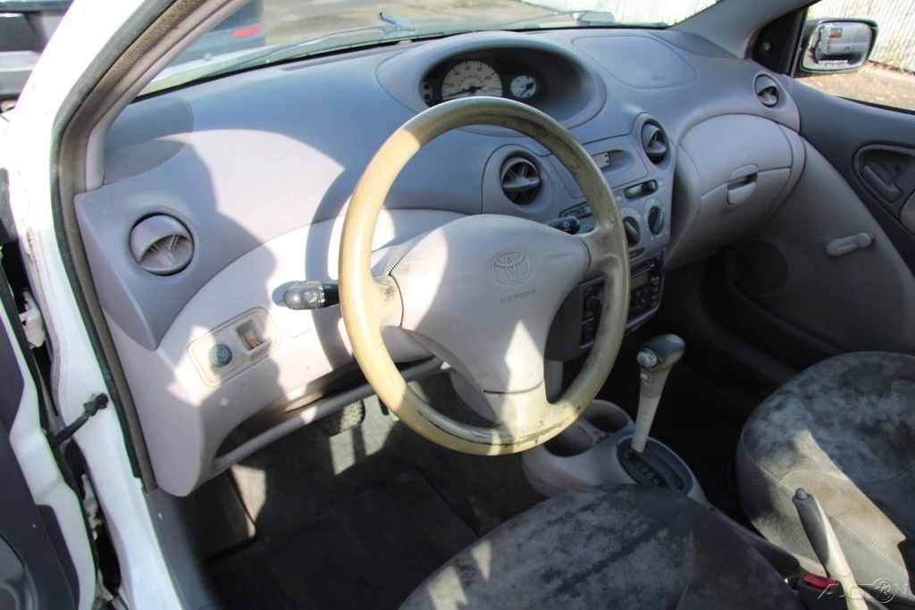 2000 Toyota Echo - Image 16 of 21