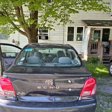 2000 Toyota Echo Sedan 4D