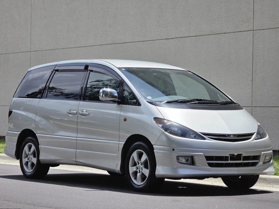 2000 Toyota Previa/Estima - Image 8 of 31