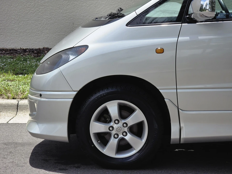 2000 Toyota Previa/Estima - Image 17 of 31