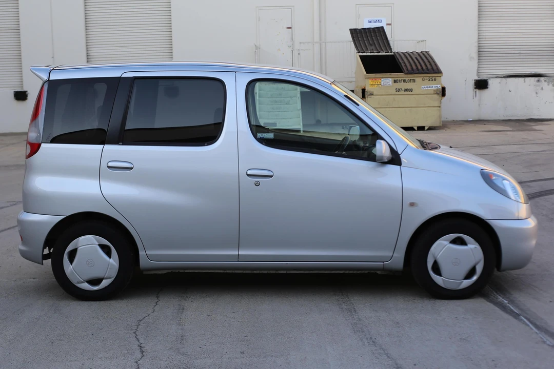 2000 Toyota Echo - Image 3 of 8