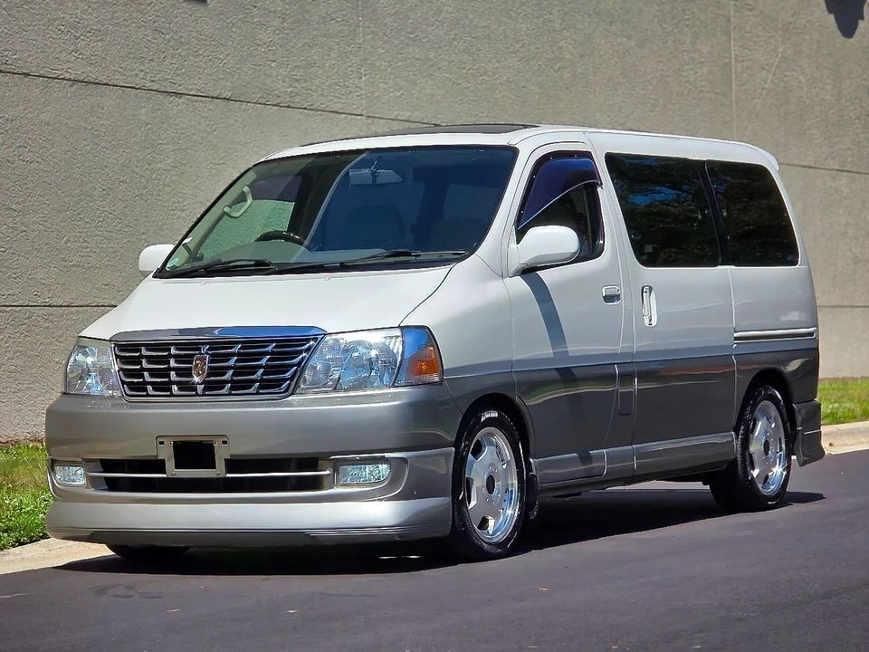 2000 Toyota Granvia 4th Gen - Image 3 of 21