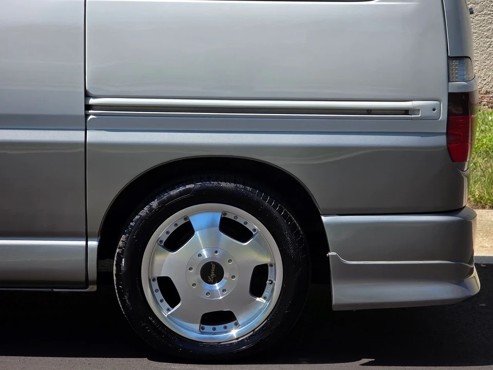 2000 Toyota Granvia 4th Gen - Image 14 of 21