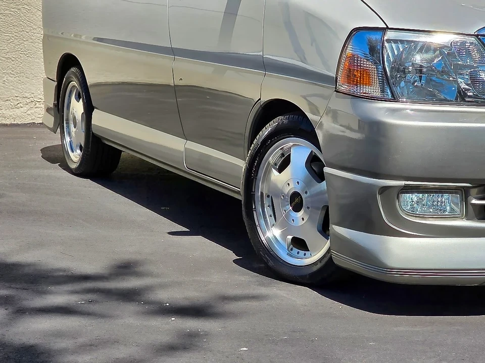 2000 Toyota Granvia 4th Gen - Image 4 of 21