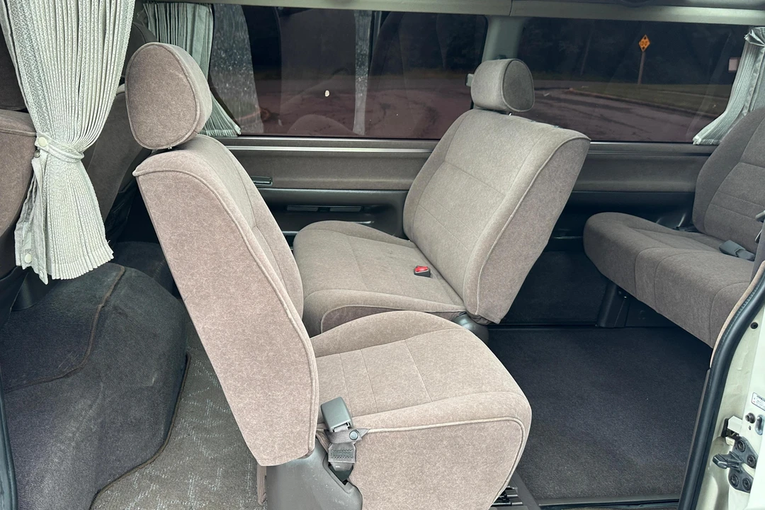 2000 Toyota HiAce 4th Gen - Image 31 of 31