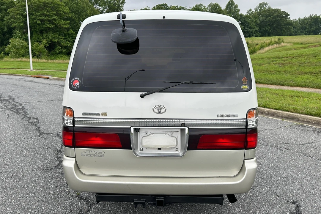 2000 Toyota HiAce 4th Gen - Image 5 of 31