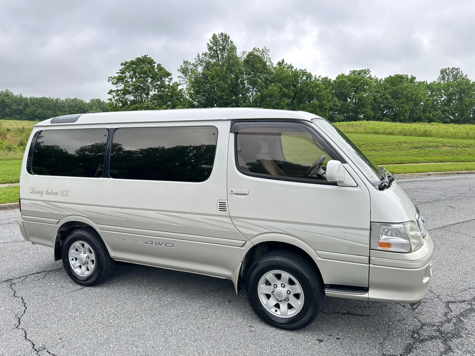 2000 Toyota HiAce 4th Gen - Image 16 of 31