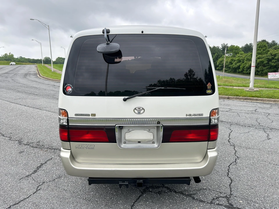 2000 Toyota HiAce 4th Gen - Image 13 of 31