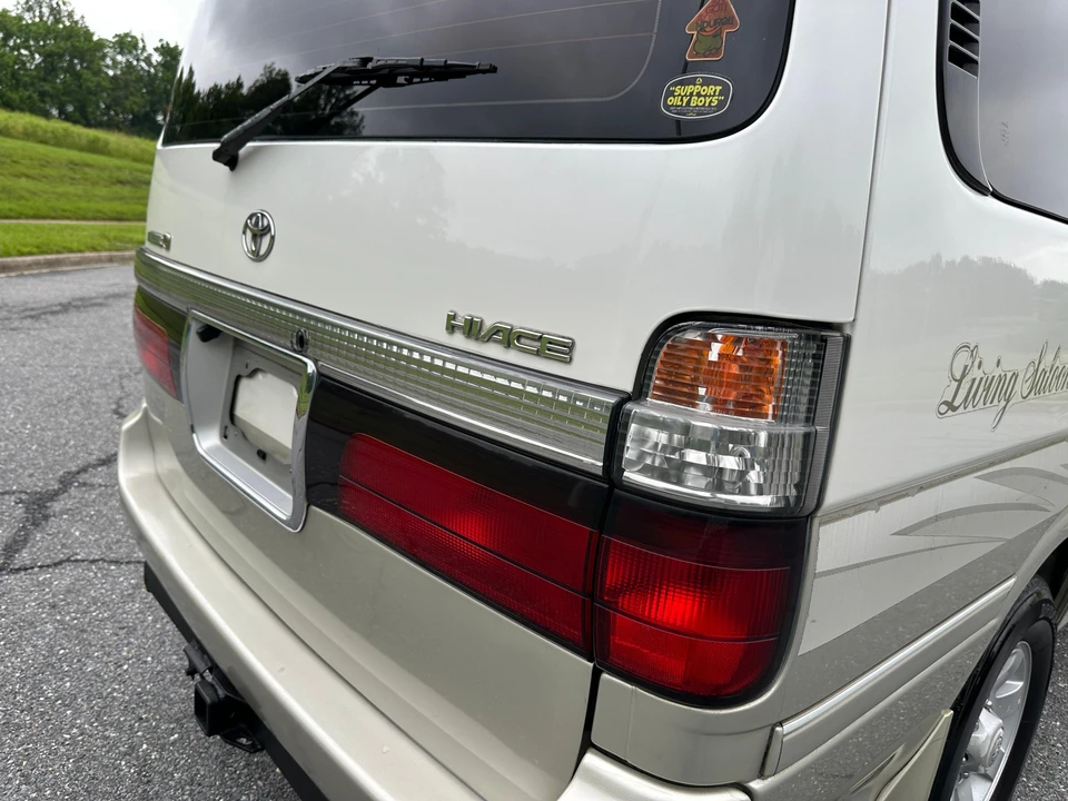 2000 Toyota HiAce 4th Gen - Image 22 of 31