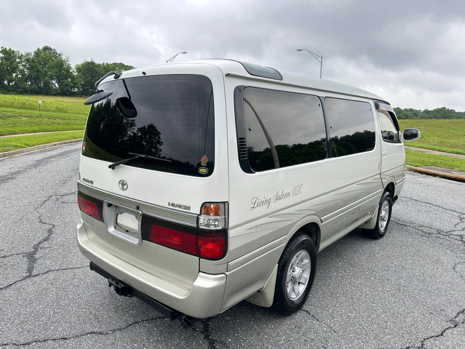 2000 Toyota HiAce 4th Gen - Image 14 of 31