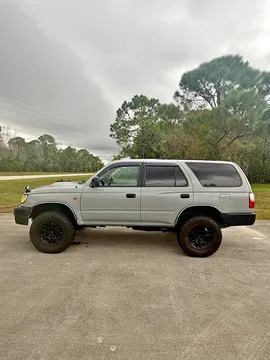 2000 Toyota Hilux Surf SSR-X