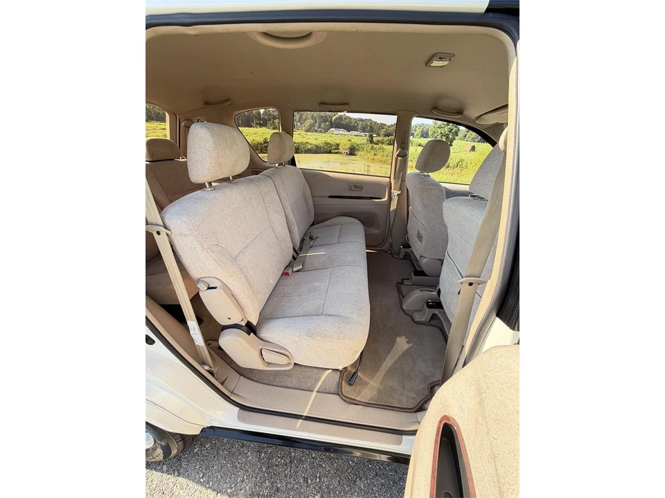 2000 Toyota - Image 11 of 28
