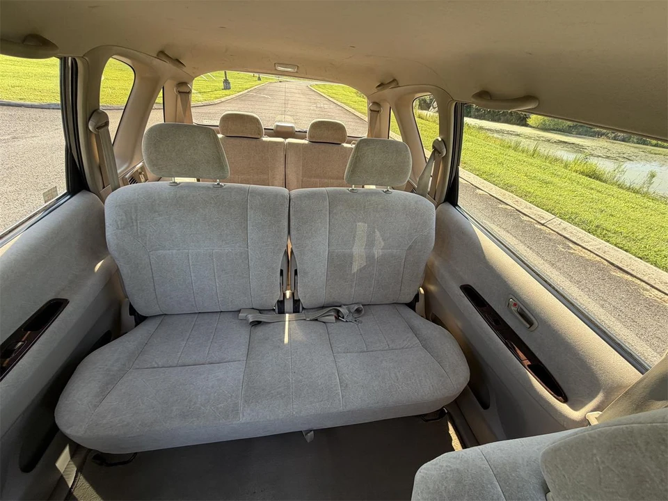 2000 Toyota - Image 13 of 28