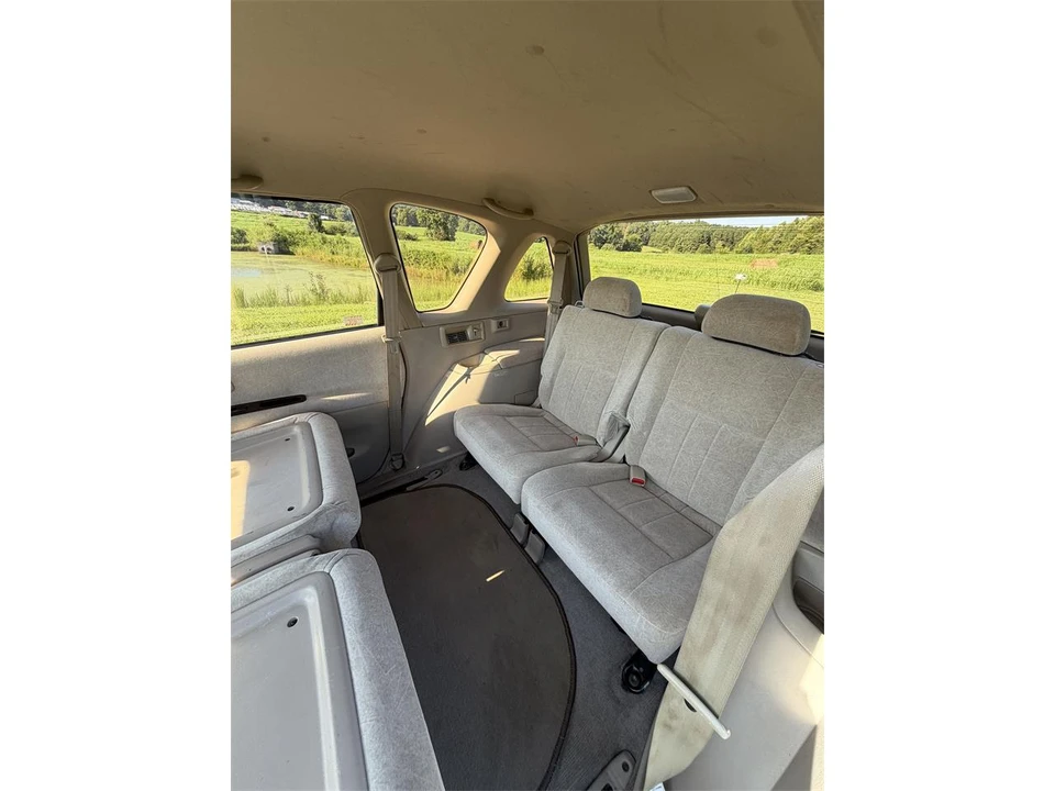 2000 Toyota - Image 19 of 28