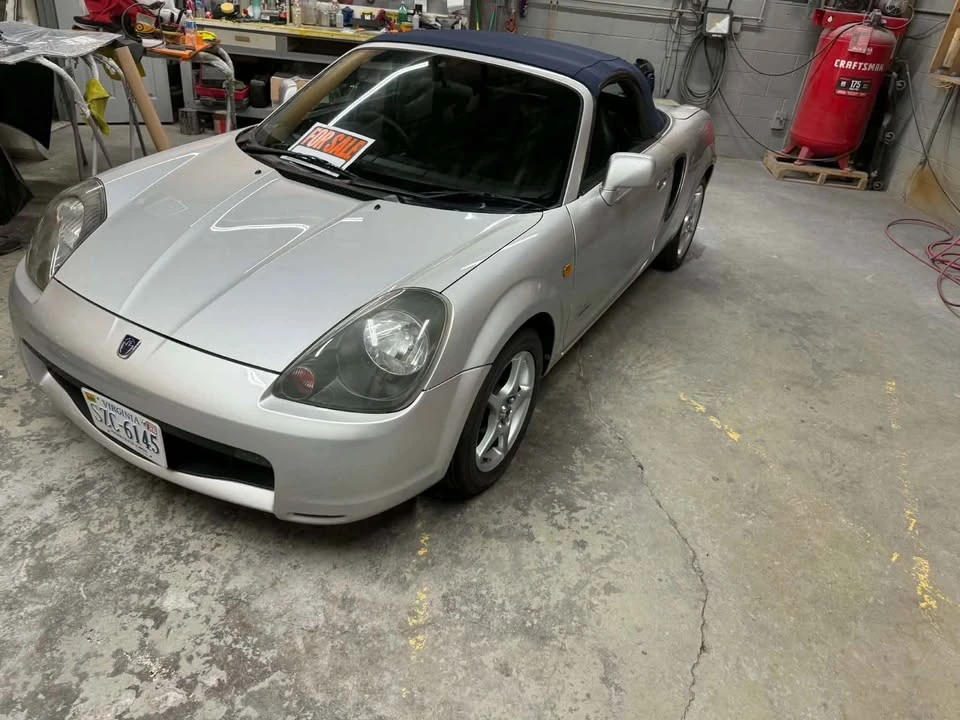 2000 Toyota MR2 Spyder/MR-S - Image 9 of 12