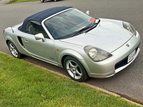 2000 Toyota MR-S MR2 Convertible Import
