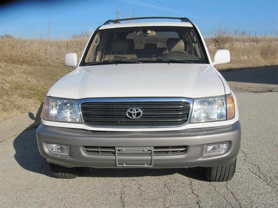 2000 Toyota J100 Land Cruiser - Image 2 of 26