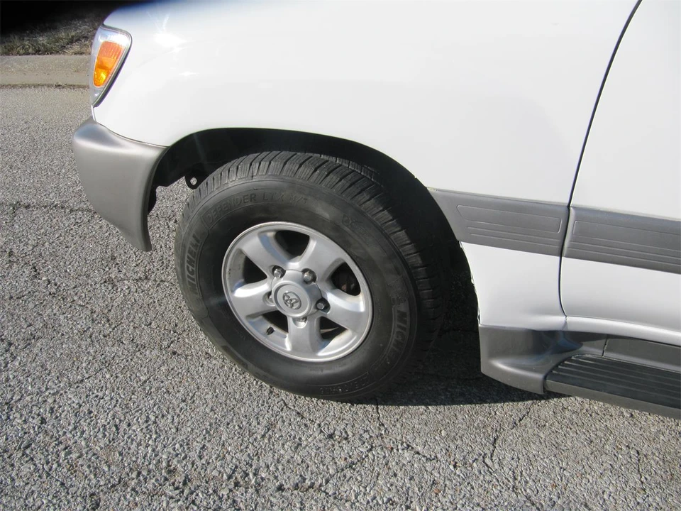 2000 Toyota J100 Land Cruiser - Image 6 of 26