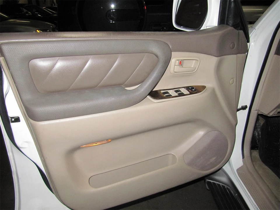2000 Toyota J100 Land Cruiser - Image 15 of 26
