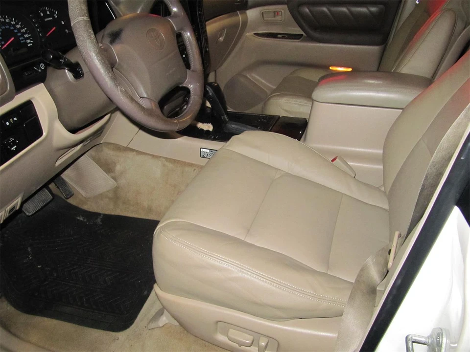 2000 Toyota J100 Land Cruiser - Image 16 of 26