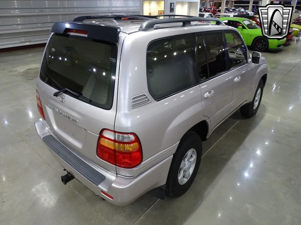 2000 Toyota J100 Land Cruiser - Image 7 of 12