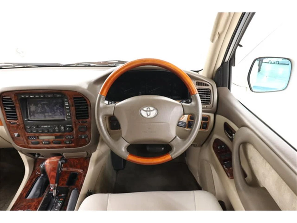 2000 Toyota J100 Land Cruiser - Image 10 of 31
