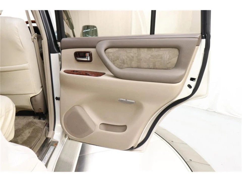 2000 Toyota J100 Land Cruiser - Image 23 of 31