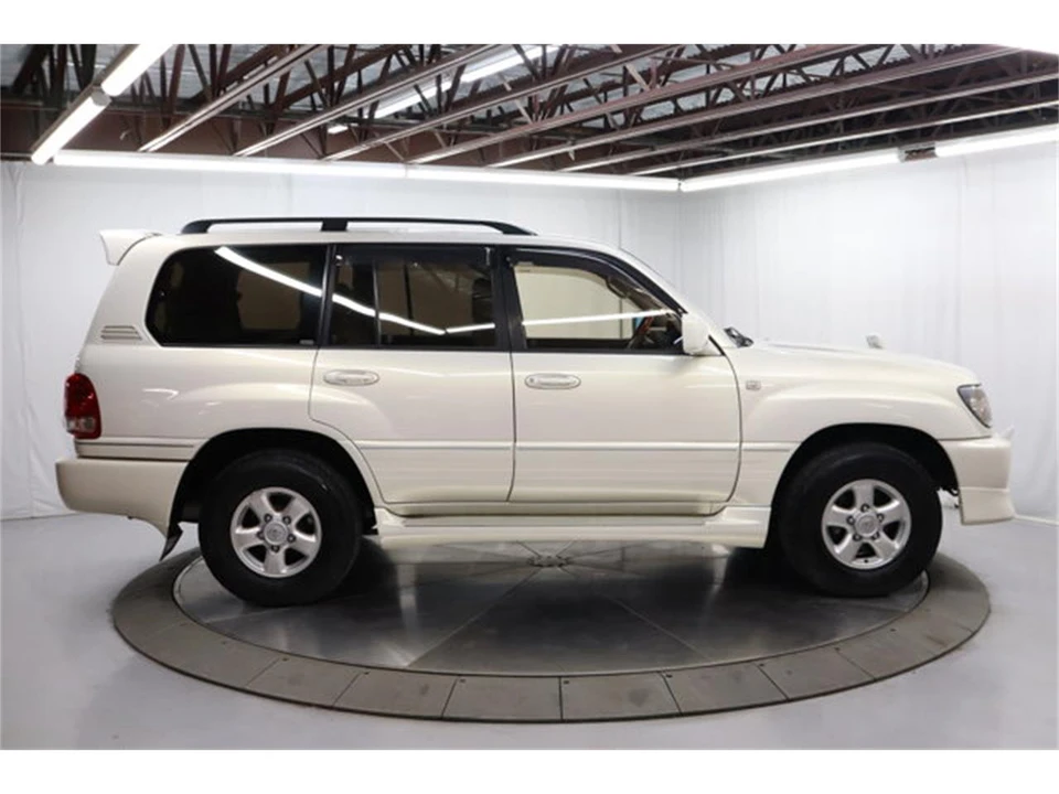 2000 Toyota J100 Land Cruiser - Image 8 of 31