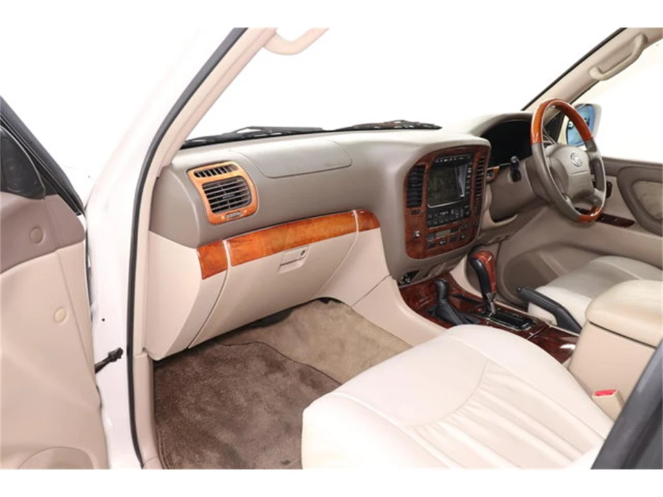 2000 Toyota J100 Land Cruiser - Image 14 of 31