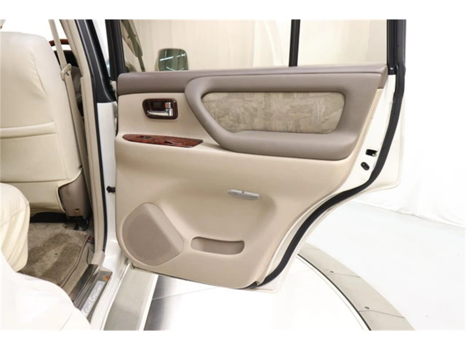 2000 Toyota J100 Land Cruiser - Image 23 of 31