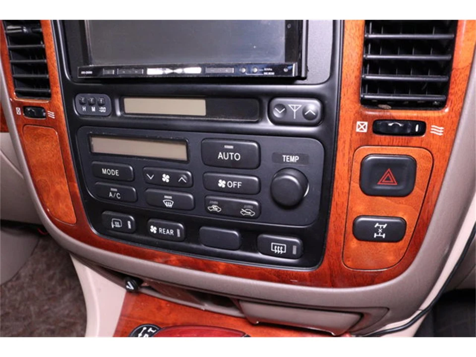 2000 Toyota J100 Land Cruiser - Image 13 of 31