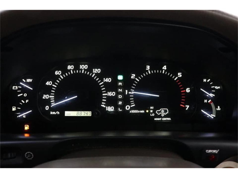 2000 Toyota J100 Land Cruiser - Image 11 of 31