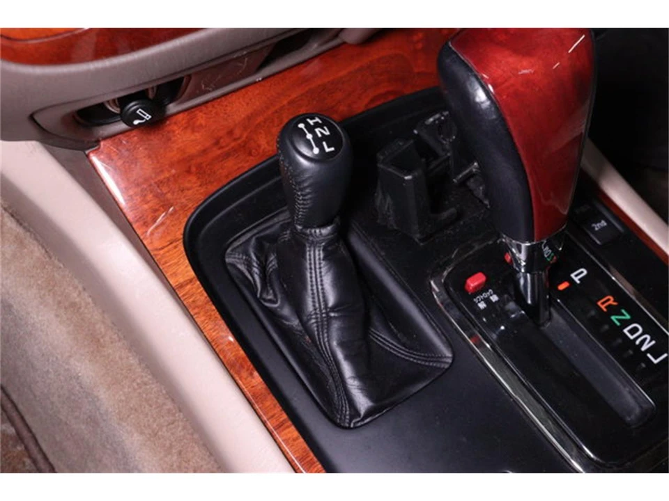 2000 Toyota J100 Land Cruiser - Image 17 of 31