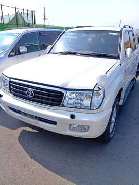 2000 Toyota Land Cruiser 100 VX Limited Active Vacation