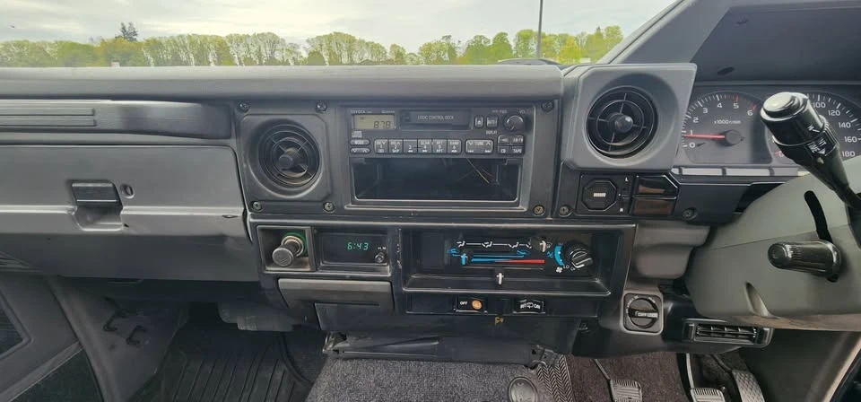 2000 Toyota J70 Land Cruiser - Image 12 of 20
