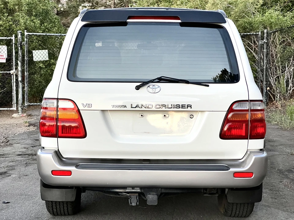 2000 Toyota J100 Land Cruiser - Image 11 of 31
