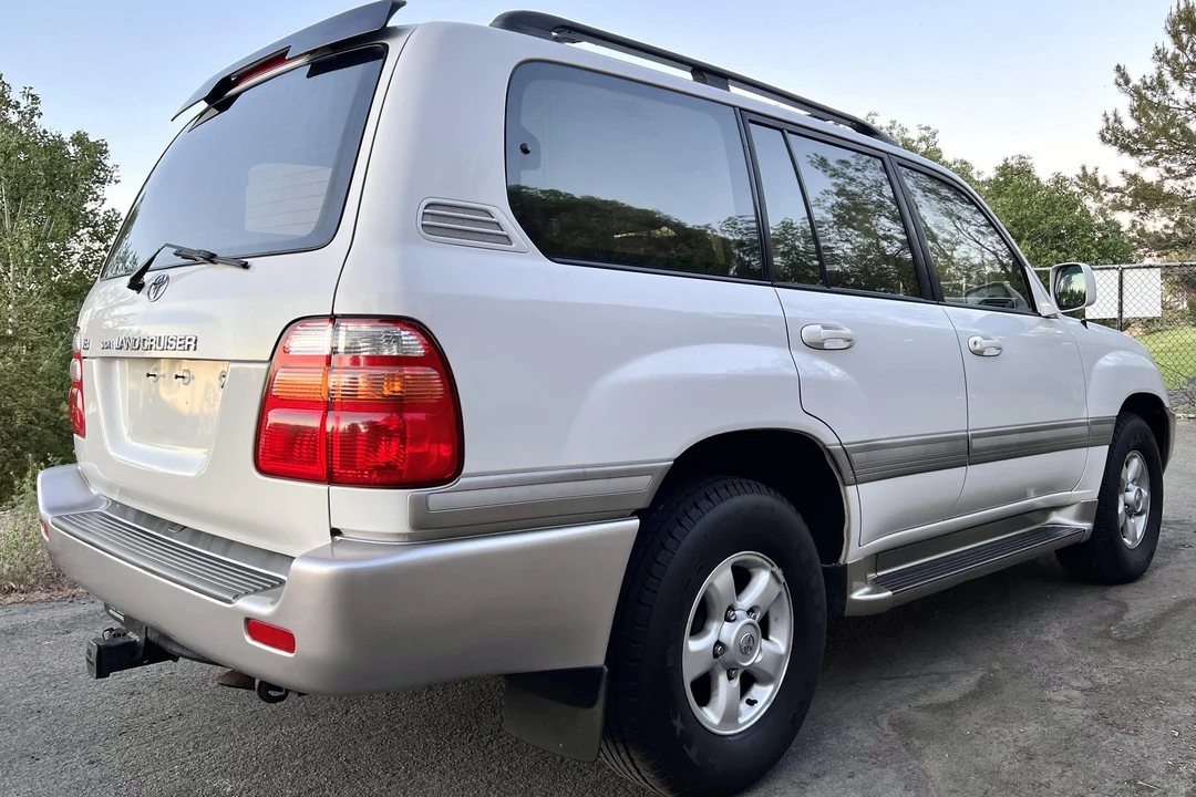 2000 Toyota J100 Land Cruiser - Image 4 of 31